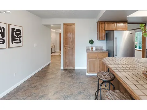 8607 NW 4th Avenue Vancouver WA 98665