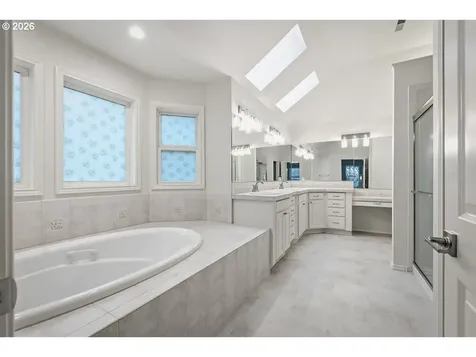 16860 SW Blackberry Lane Beaverton OR 97007