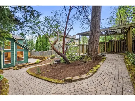 16860 SW Blackberry Lane Beaverton OR 97007