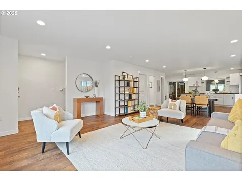 570 NE 55th Avenue Portland OR 97213