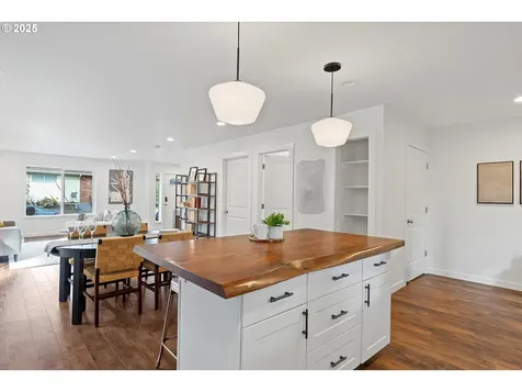 570 NE 55th Avenue Portland OR 97213