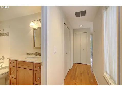 15318 SE 28th Way Vancouver WA 98683