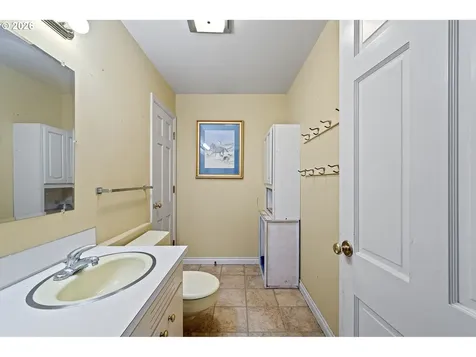 32313 Green Acres Loop Cottage Grove OR 97424