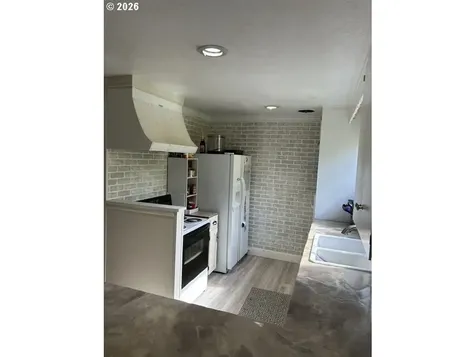 32313 Green Acres Loop Cottage Grove OR 97424