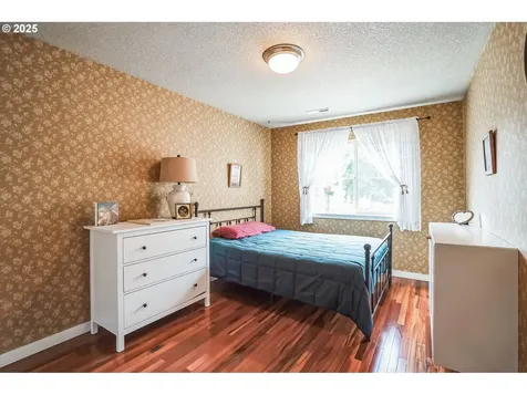 4605 NE 12th Court Vancouver WA 98663