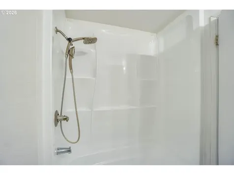 7420 NE 62nd Avenue Vancouver WA 98661