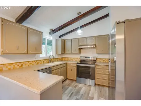 7420 NE 62nd Avenue Vancouver WA 98661