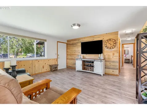 130 E 21st Street Goldendale WA 98620