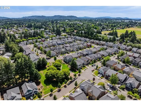 1037 SW 18th Way Troutdale OR 97060