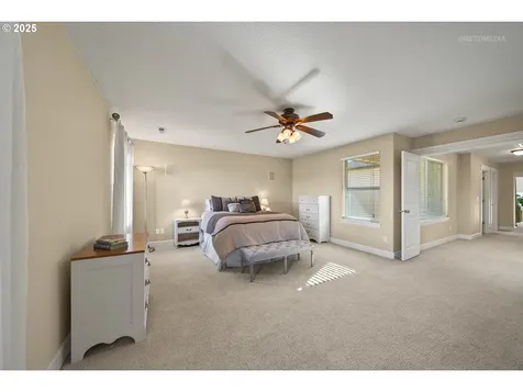 5208 NW Shoreline Way Portland OR 97229