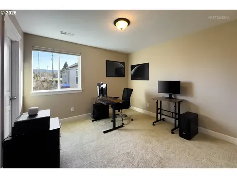 5208 NW Shoreline Way Portland OR 97229