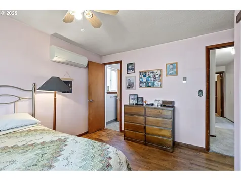 1482 W Fairview Drive Springfield OR 97477