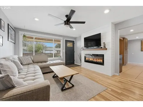 7001 SE 71st Avenue Portland OR 97206