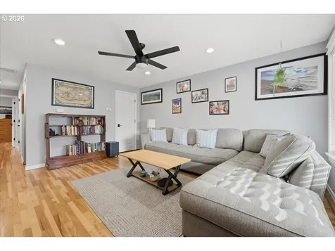 7001 SE 71st Avenue Portland OR 97206