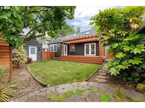 7407 SE 30th Avenue Portland OR 97202