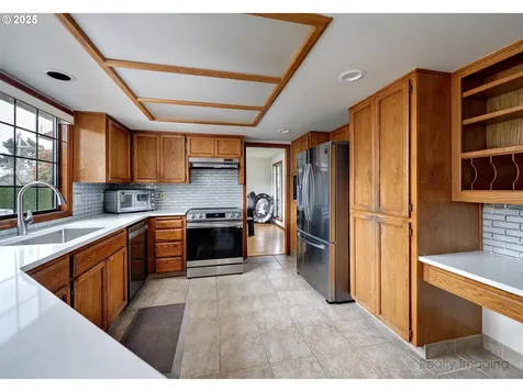 1647 NE 155th Avenue Portland OR 97230