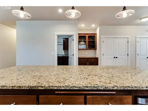 933 Lorella Avenue Eugene OR 97401