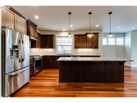 933 Lorella Avenue Eugene OR 97401