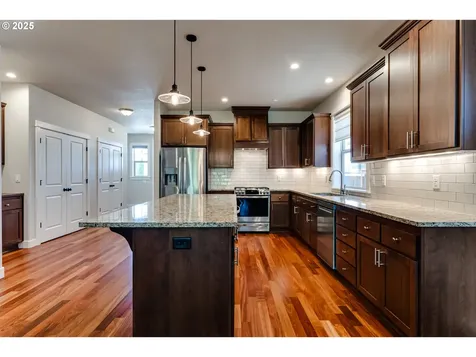 933 Lorella Avenue Eugene OR 97401