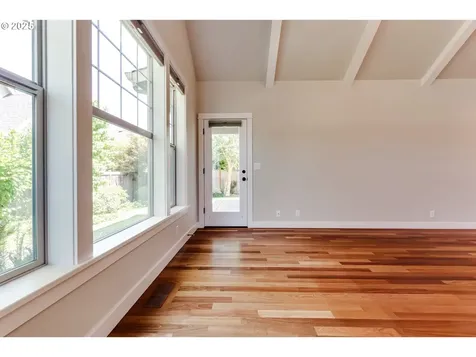 933 Lorella Avenue Eugene OR 97401