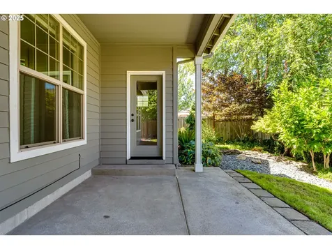 933 Lorella Avenue Eugene OR 97401