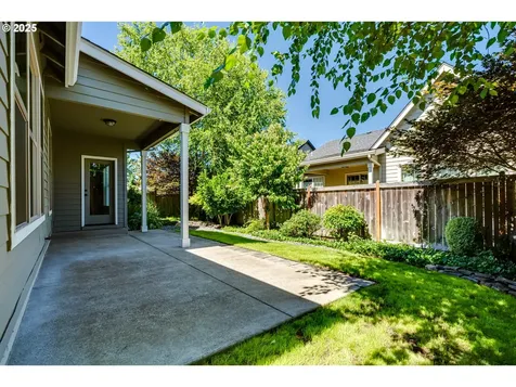 933 Lorella Avenue Eugene OR 97401