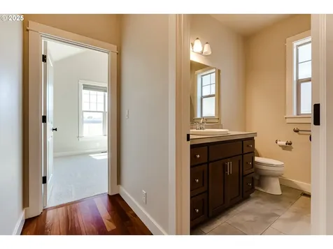 933 Lorella Avenue Eugene OR 97401