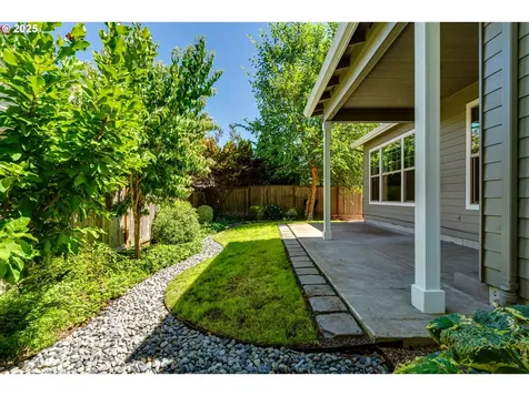 933 Lorella Avenue Eugene OR 97401