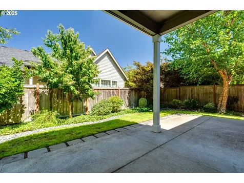 933 Lorella Avenue Eugene OR 97401