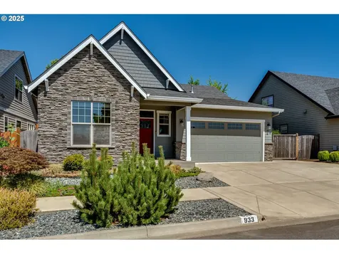933 Lorella Avenue Eugene OR 97401