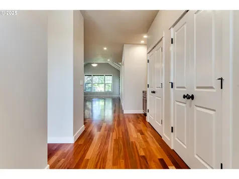933 Lorella Avenue Eugene OR 97401