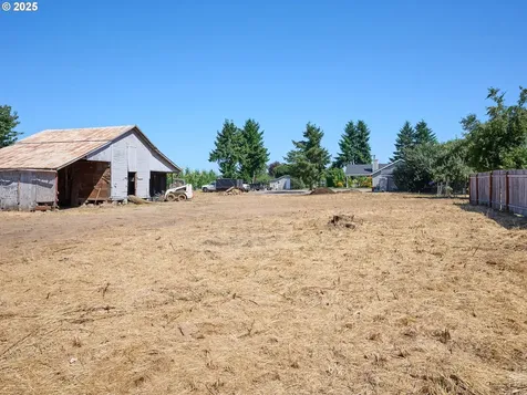 1632 Brown Street Woodburn OR 97071
