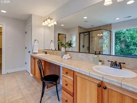 6345 Caufield Street West Linn OR 97068