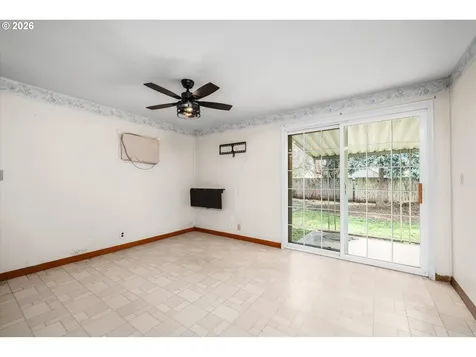 1755 Brentwood Avenue Eugene OR 97401