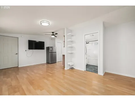1755 Brentwood Avenue Eugene OR 97401