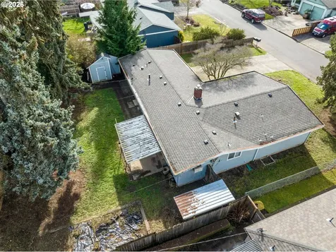 1755 Brentwood Avenue Eugene OR 97401