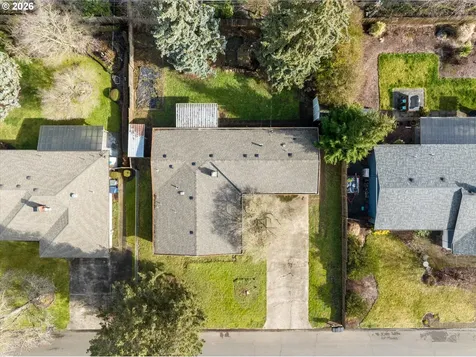 1755 Brentwood Avenue Eugene OR 97401