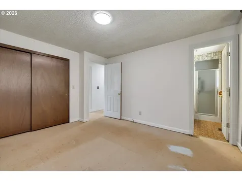 13735 SE Rhone Street Portland OR 97236