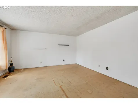 13735 SE Rhone Street Portland OR 97236