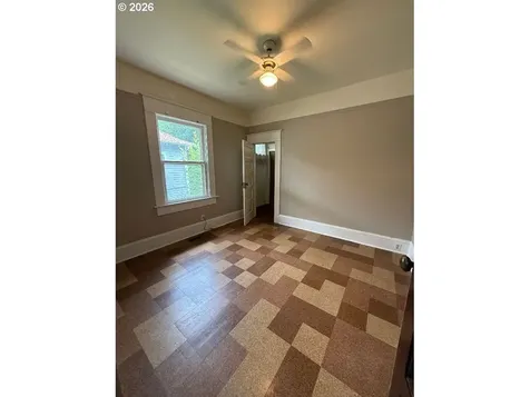3766 SE Lincoln Street Portland OR 97214