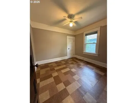 3766 SE Lincoln Street Portland OR 97214