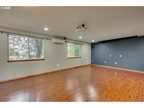 925 N 1st Avenue Ridgefield WA 98642