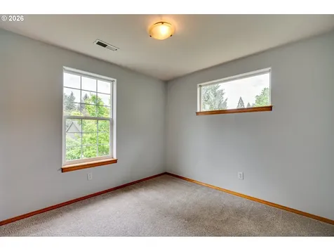 925 N 1st Avenue Ridgefield WA 98642