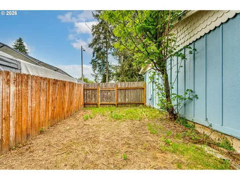 925 N 1st Avenue Ridgefield WA 98642