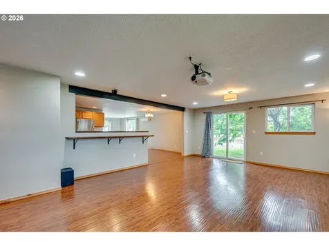 925 N 1st Avenue Ridgefield WA 98642