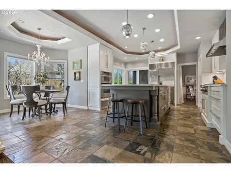 21473 Rosepark Court West Linn OR 97068