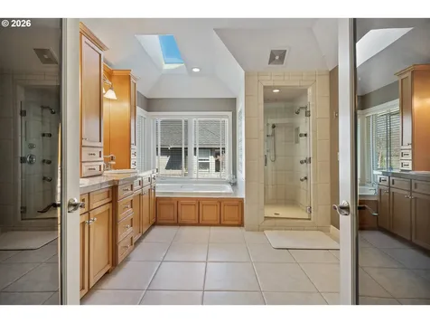 21473 Rosepark Court West Linn OR 97068
