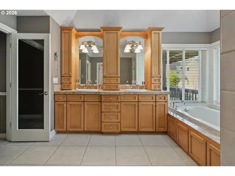 21473 Rosepark Court West Linn OR 97068