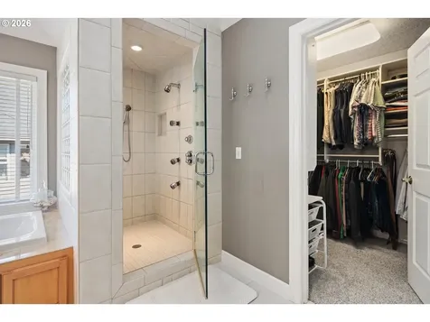 21473 Rosepark Court West Linn OR 97068