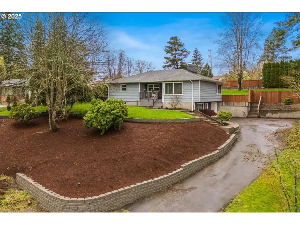 144 Alpha Drive Longview WA 98632